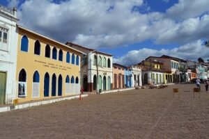 casas antigas e coloridas na cidade de lençóis na chapada diamantina