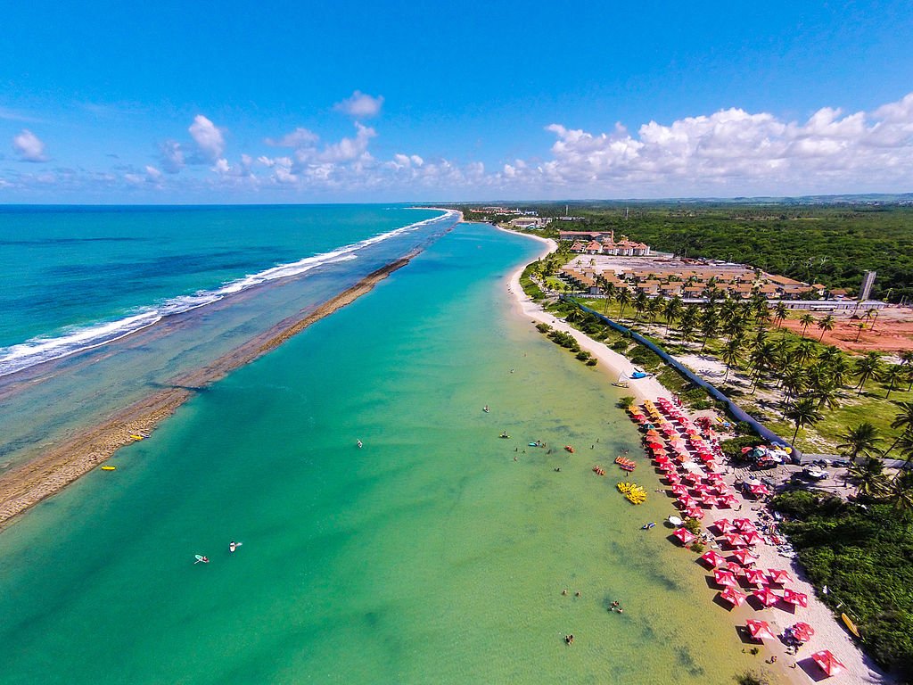 bancada de coral na praia de Muro Alto em Porto de Galinhas
