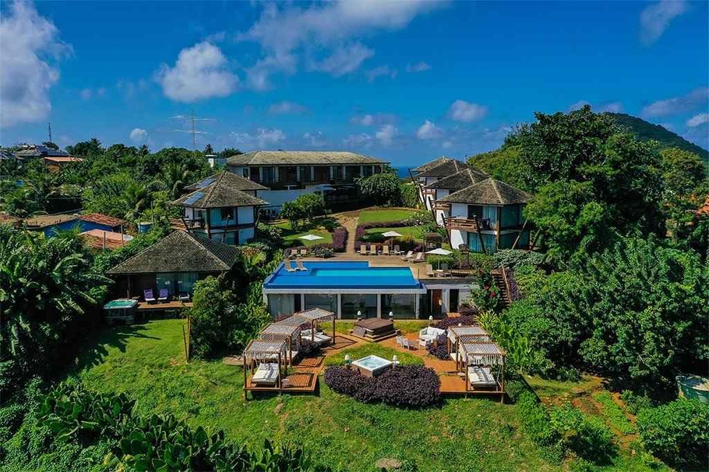 vista aérea da pousada morena em fernando de noronha